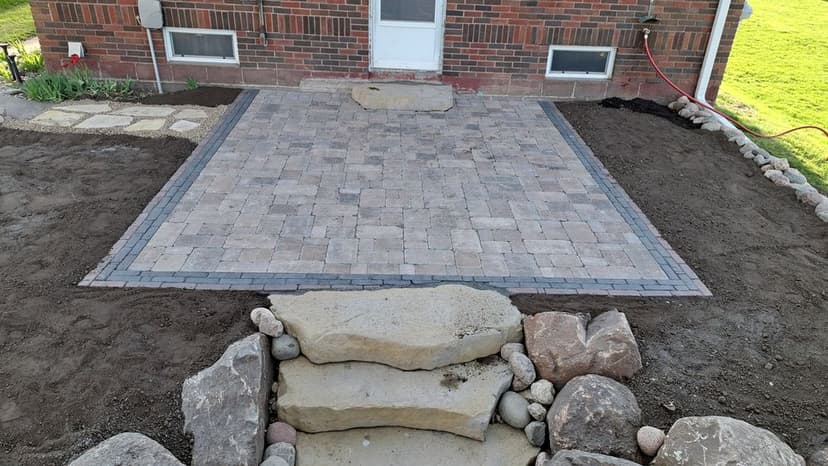 Comprehensive Landscaping Solutions's image